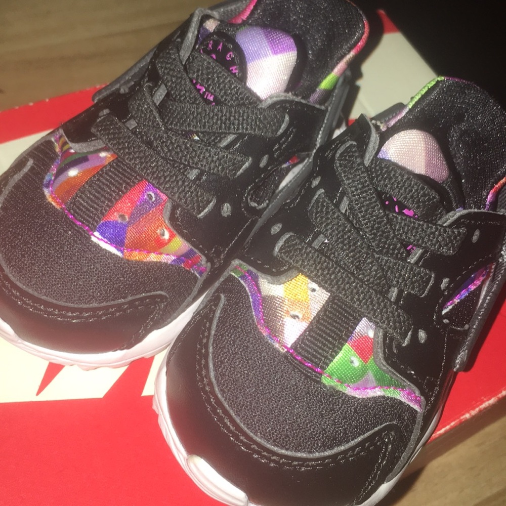 Size 2C Infant Nike Huarache Run Print